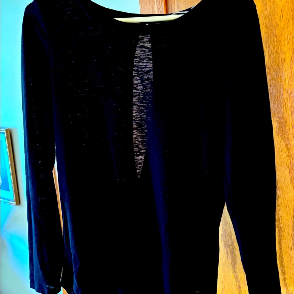 Athleta black long sleeve shirt